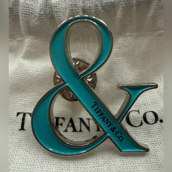 Tiffany & Co. Ampersand Pin - Picture 7 of 7